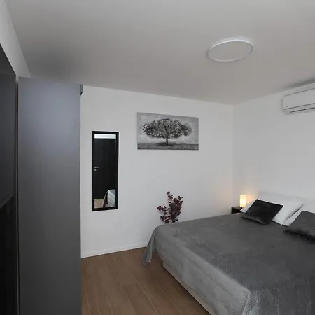 Apartmani Ive Trogir Exterior photo