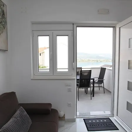Apartmani Ive Trogir Exterior photo