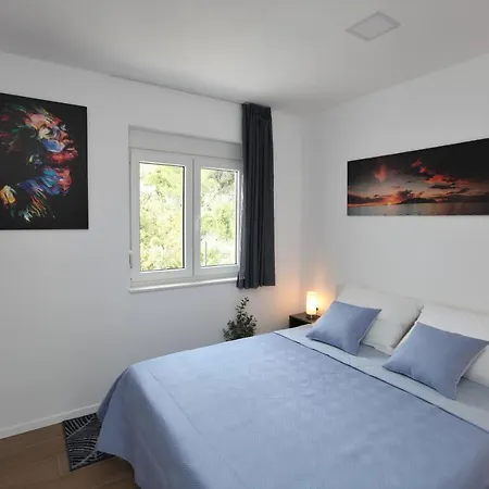 Apartmani Ive Trogir Exterior photo