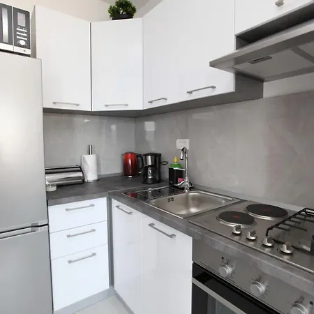 Apartmani Ive Trogir Exterior photo